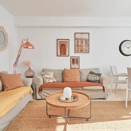 Urbanizacion Fuentes De * نيرخا